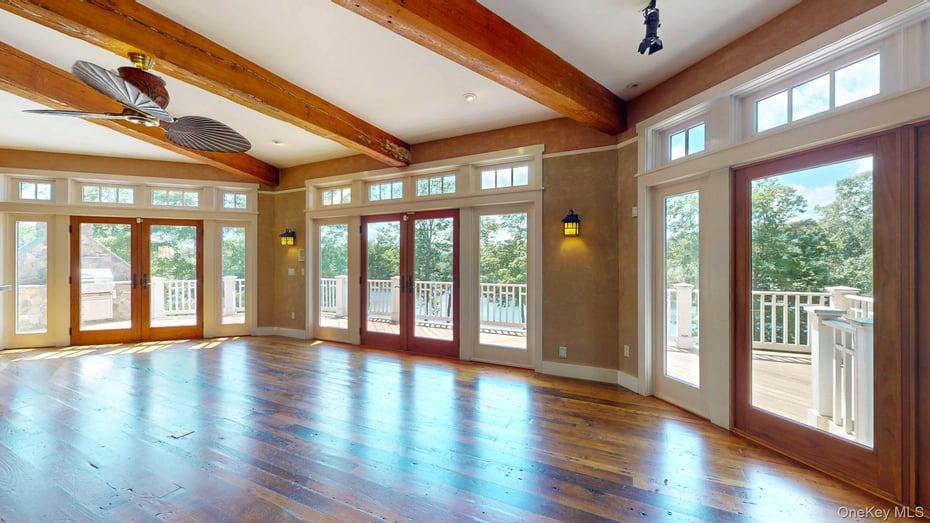 33 Truesdale Lake Drive Photo 19