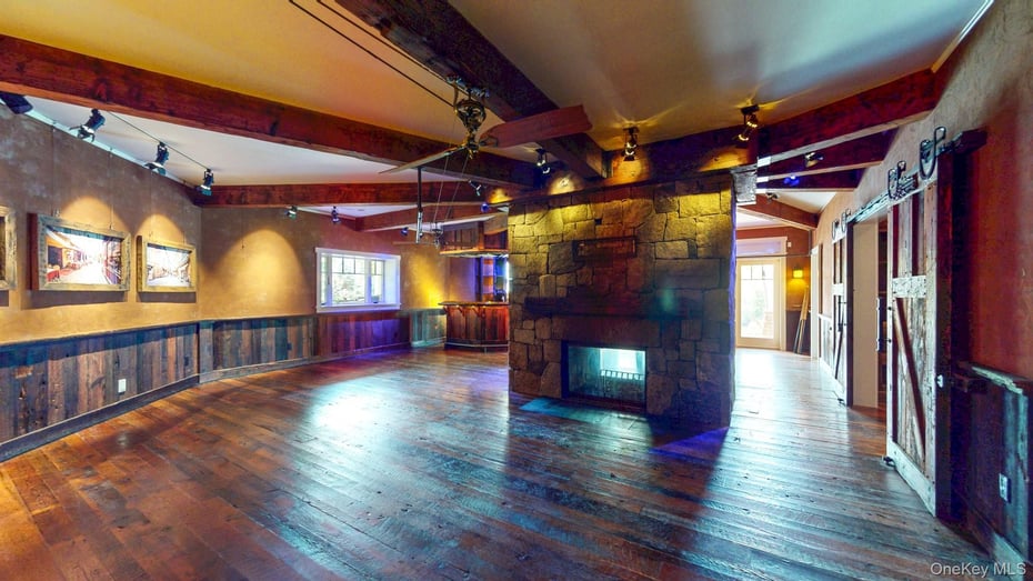 33 Truesdale Lake Drive Photo 35