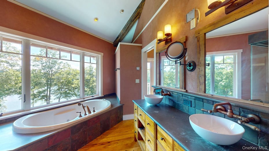 33 Truesdale Lake Drive Photo 31