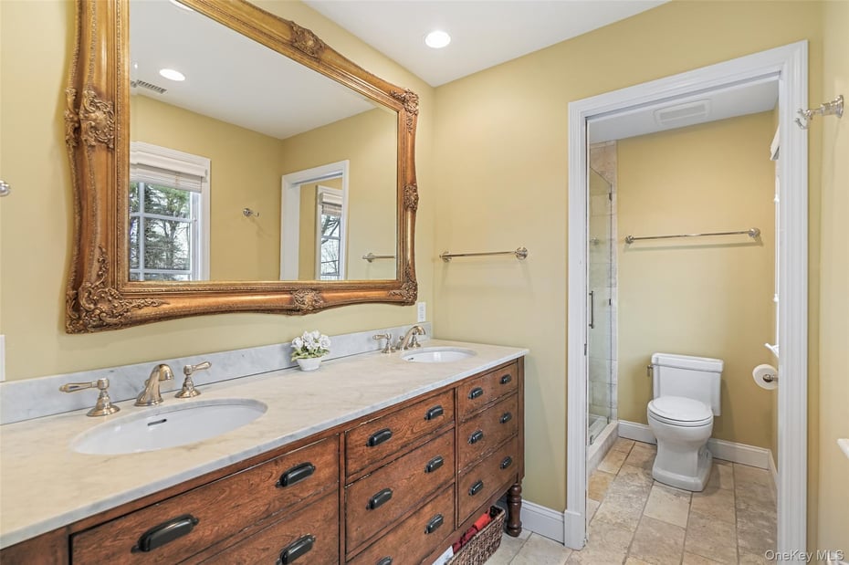 6 Old Oak Road Photo 17