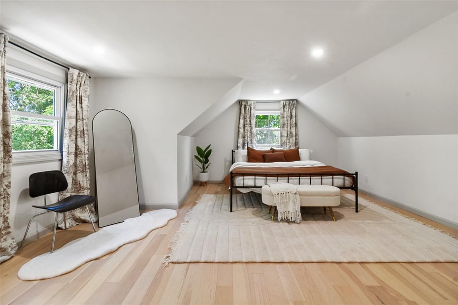 2 Honey Lane Photo 23