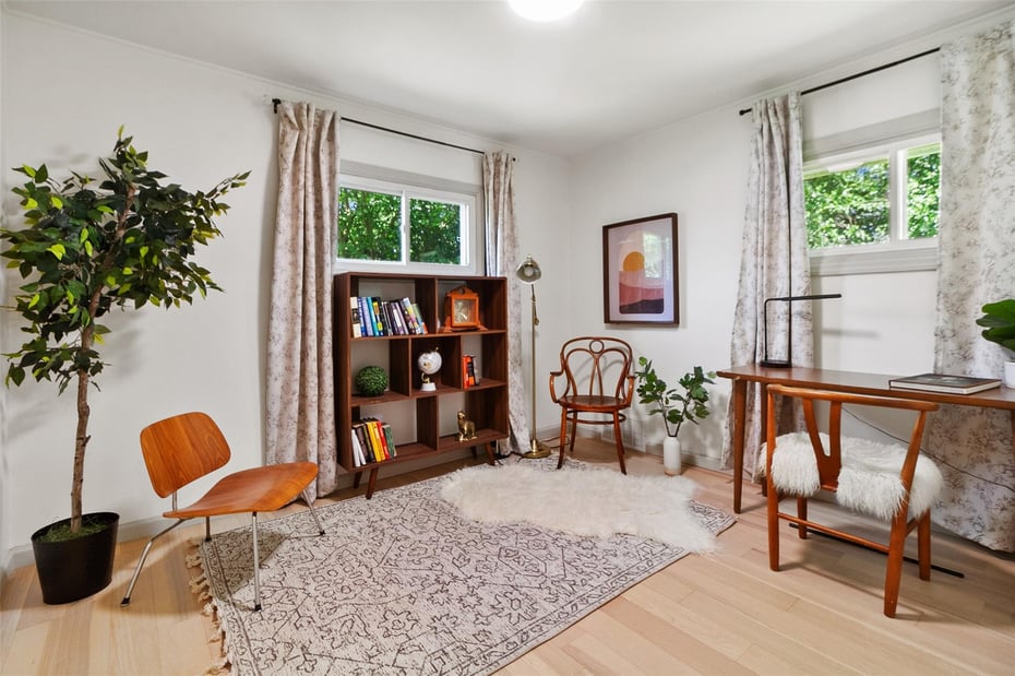 2 Honey Lane Photo 19