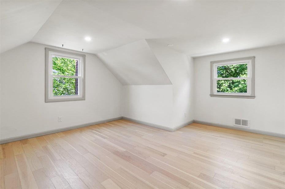 2 Honey Lane Photo 27