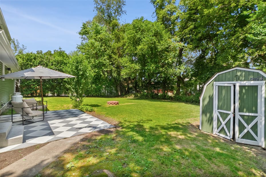 2 Honey Lane Photo 29