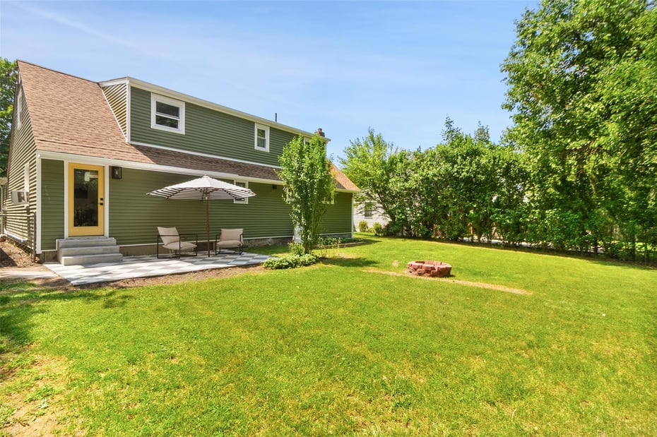 2 Honey Lane Photo 31