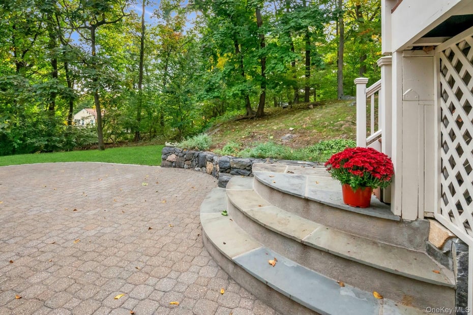 62 Whitson Road Photo 36