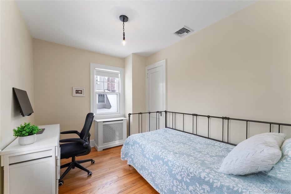 25 Croton Avenue Photo 22