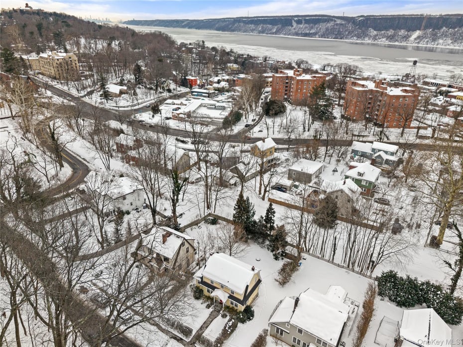 25 Croton Avenue Photo 34