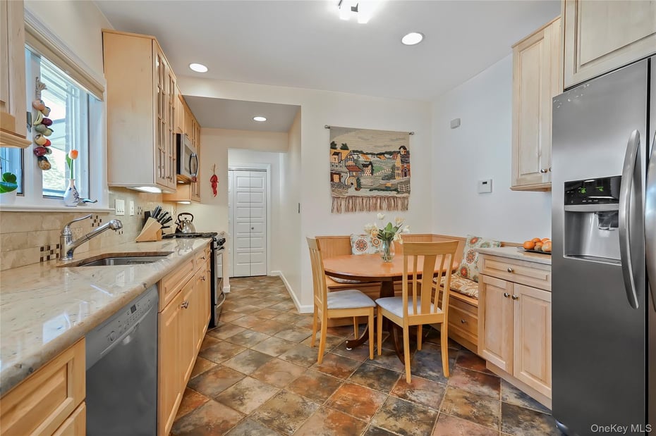 425 Washington Avenue Photo 10