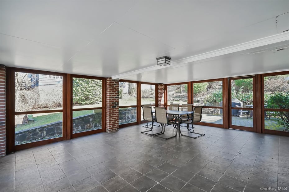 425 Washington Avenue Photo 25