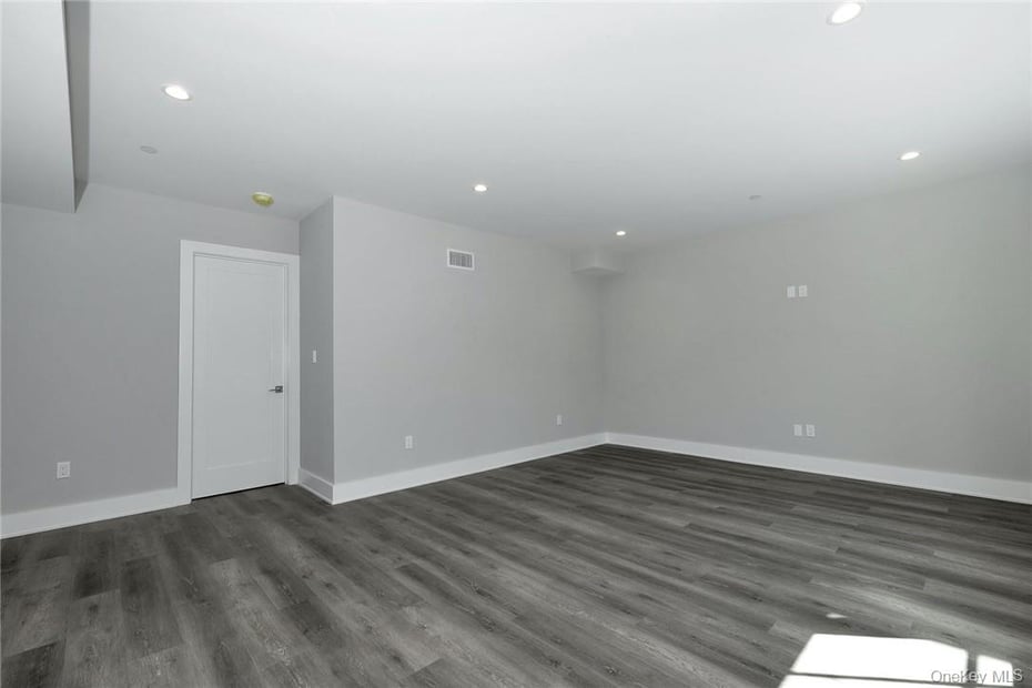 40 Devoe Street  #B Photo 23