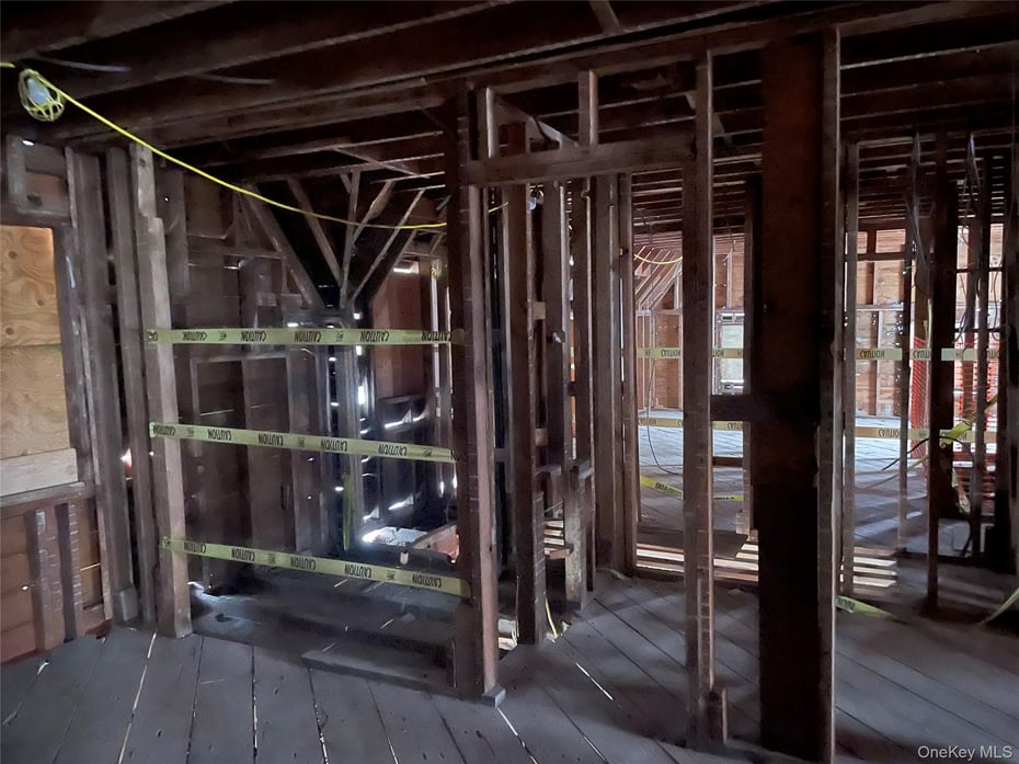 523 N Midland Avenue Photo 14