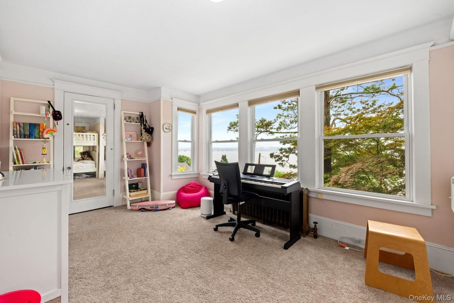 35 Upper Ritie Street Photo 31