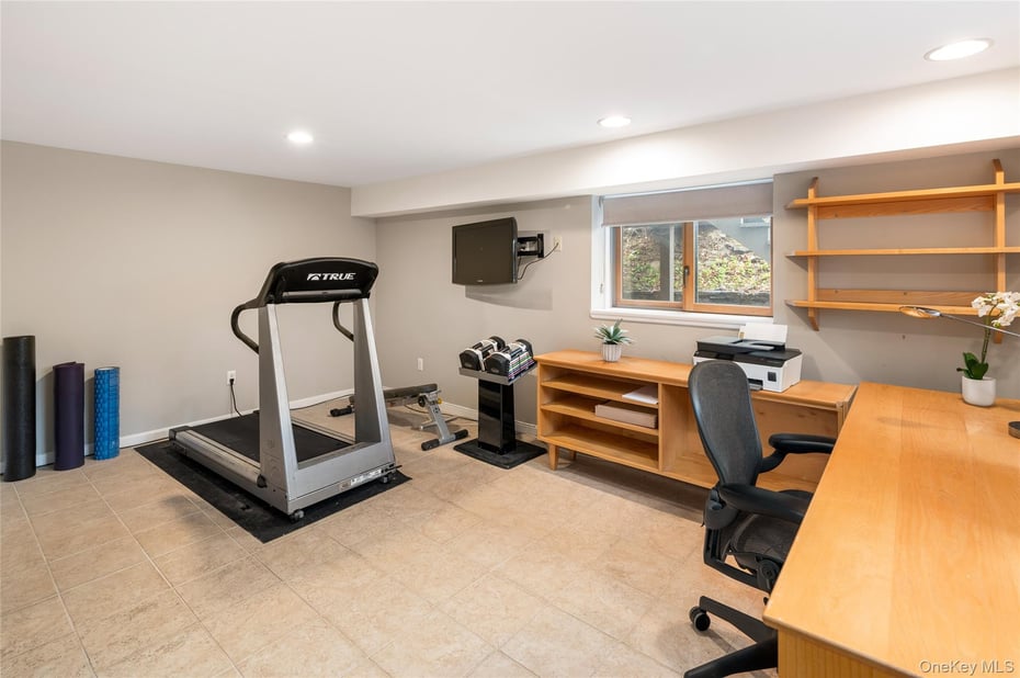 46 Oregon Road Photo 25