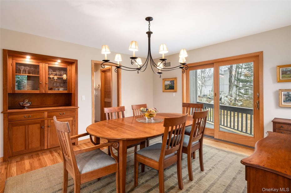 46 Oregon Road Photo 9