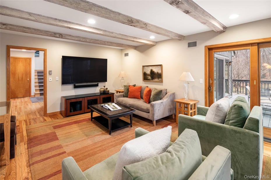 46 Oregon Road Photo 16