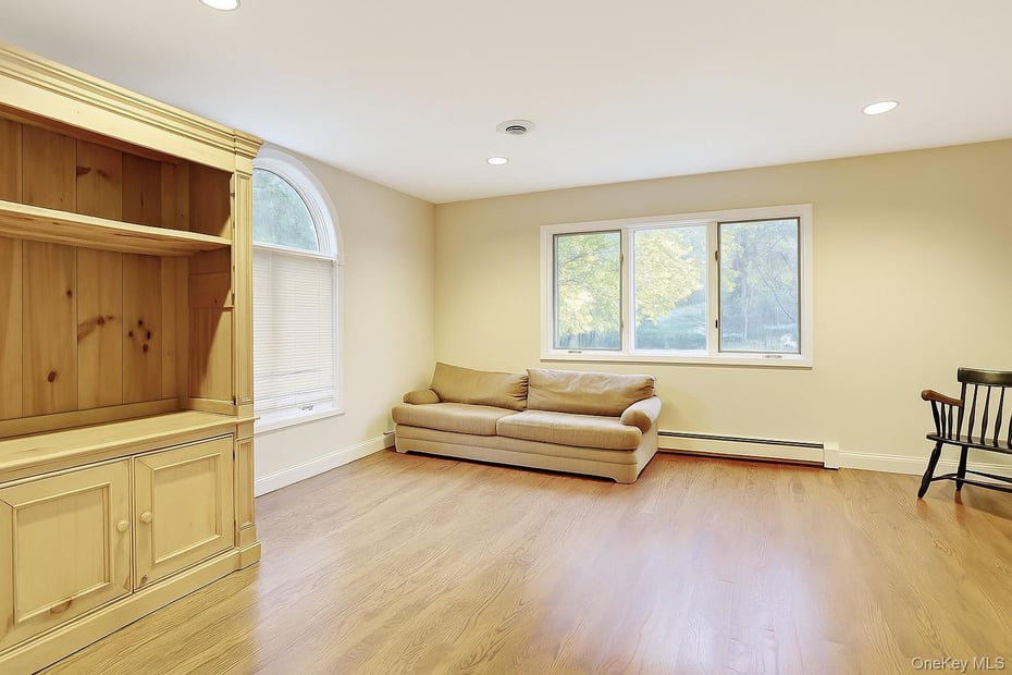 6 Tor Terrace Photo 20