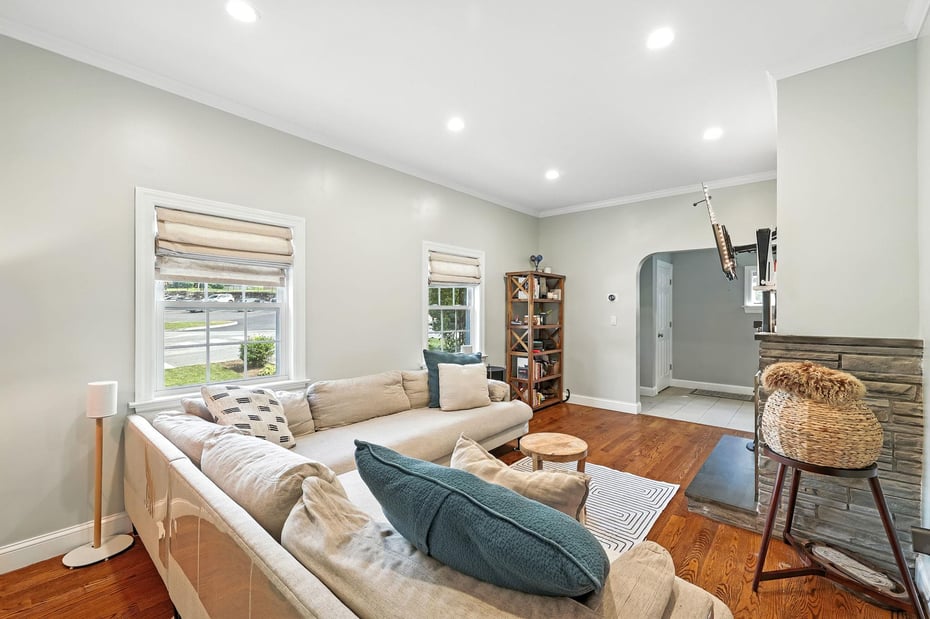 27 S Goodwin Avenue Photo 4