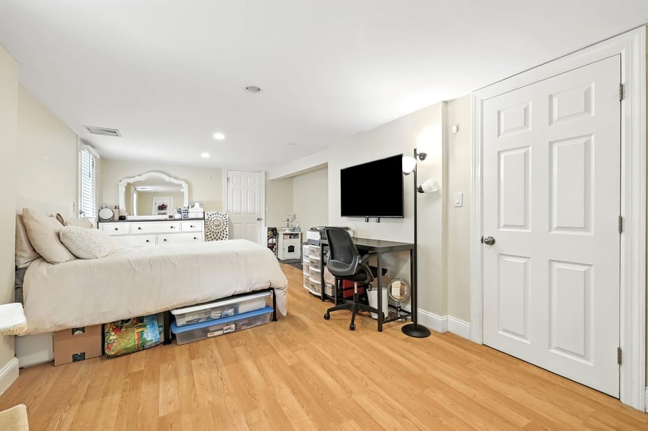27 S Goodwin Avenue Photo 20
