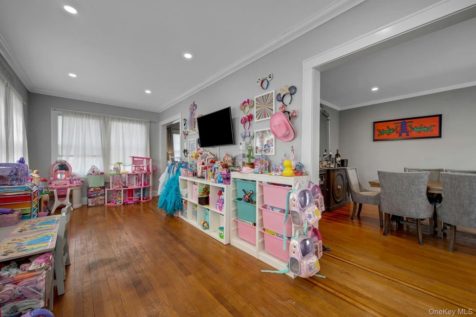 70 Lockwood Avenue Photo 10