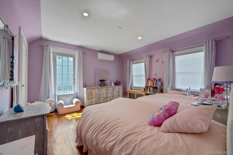 70 Lockwood Avenue Photo 14