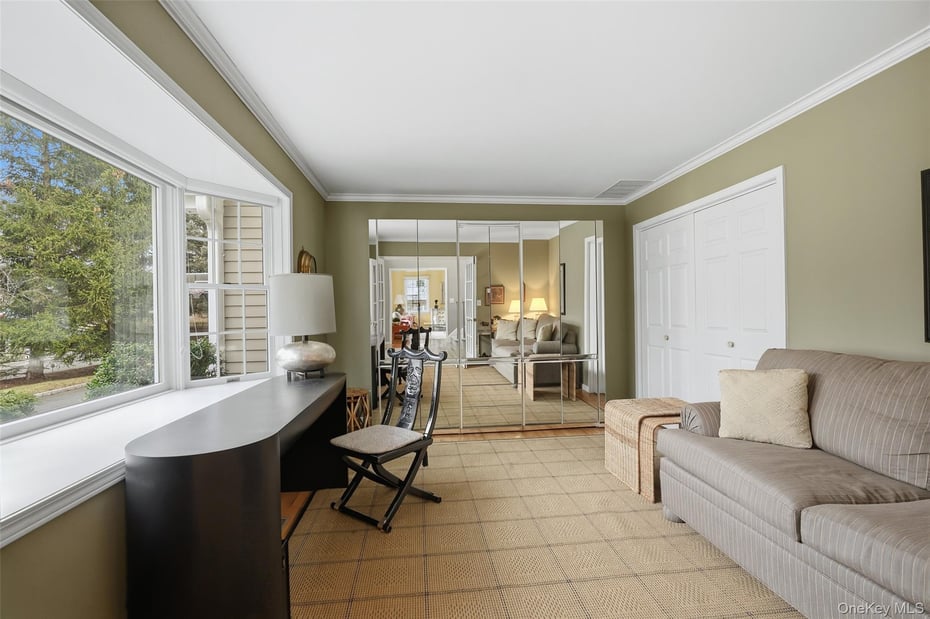 758 King Street Photo 13