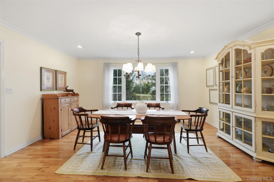 758 King Street Photo 12