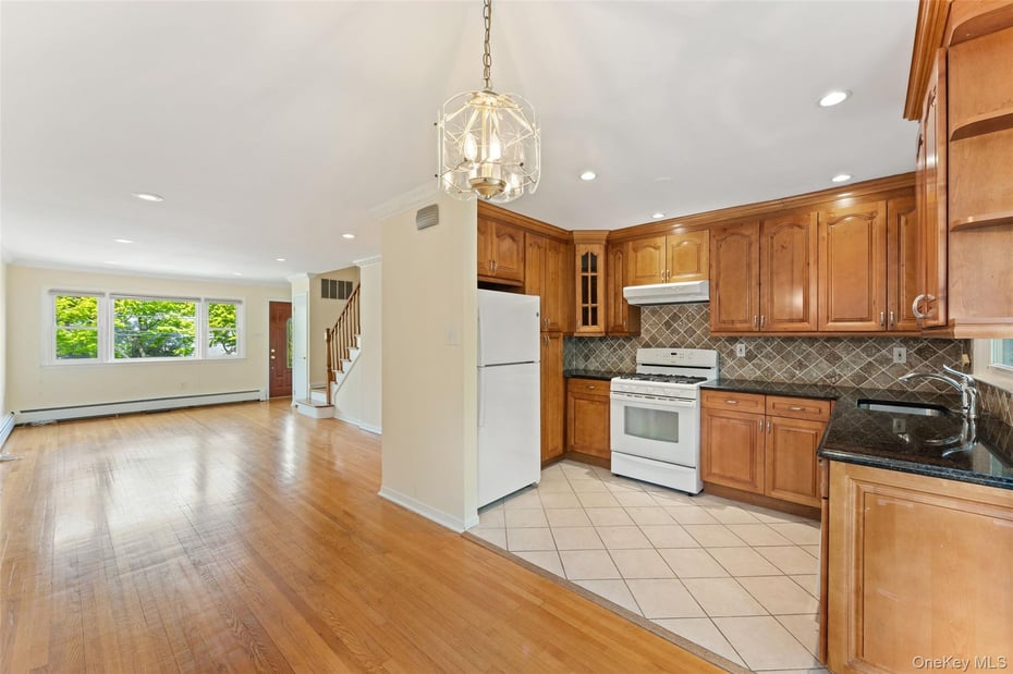 91 S Buckhout Street Photo 9