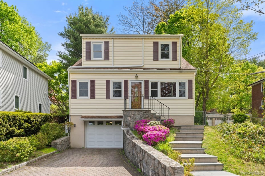 91 S Buckhout Street Photo 1