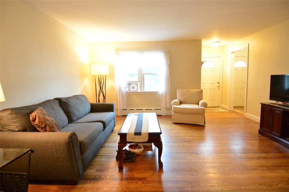 20 Oak Avenue Photo 14