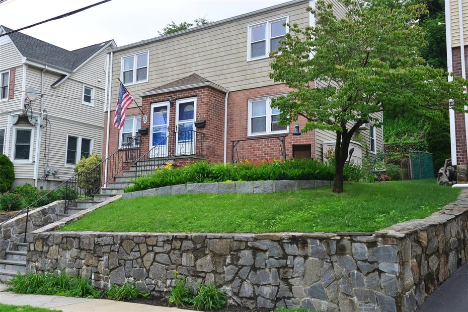 20 Oak Avenue Photo 3