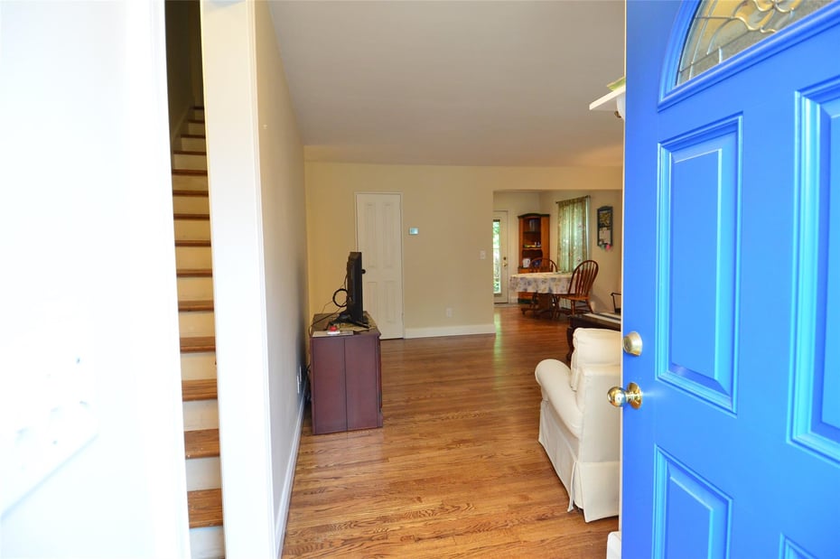 20 Oak Avenue Photo 4