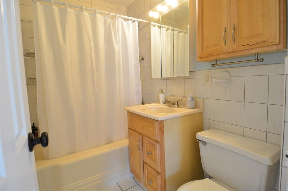 20 Oak Avenue Photo 37