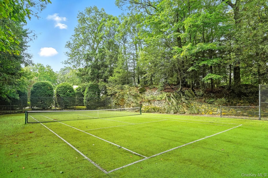 20 Bessel Lane Photo 30