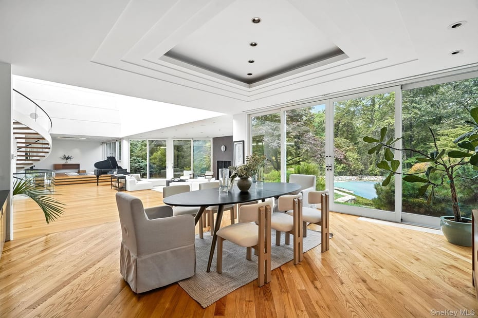 20 Bessel Lane Photo 13