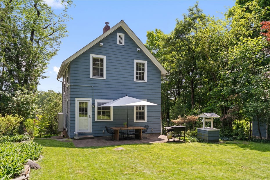 105 James Street Photo 17