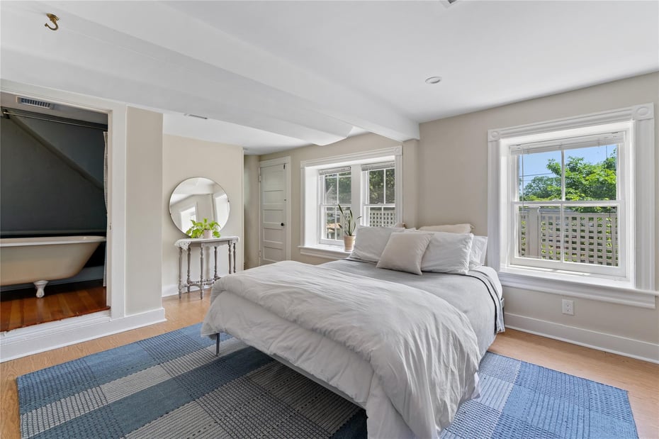 105 James Street Photo 15