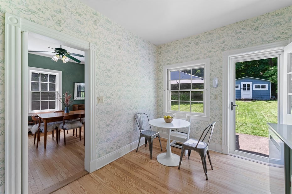 105 James Street Photo 9