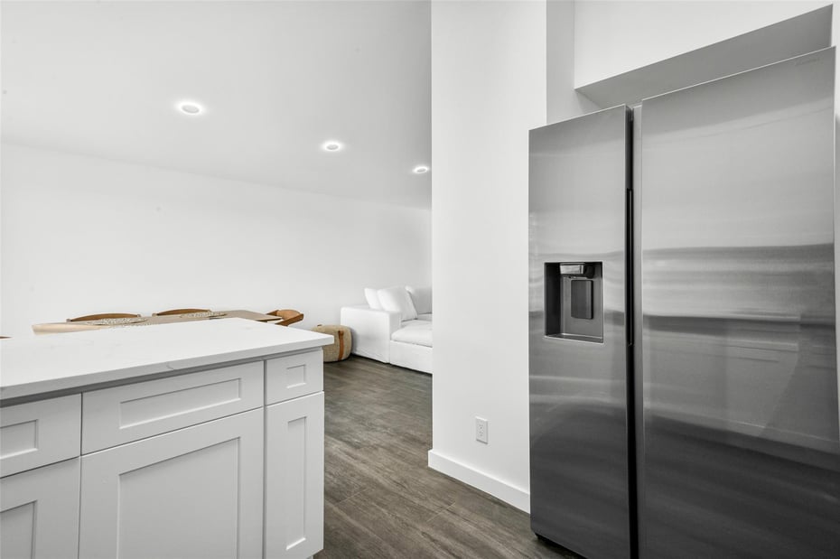 9 Chester Avenue Photo 9