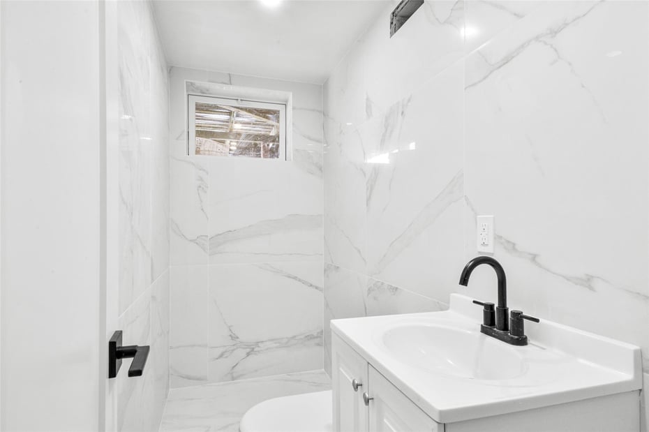 9 Chester Avenue Photo 17