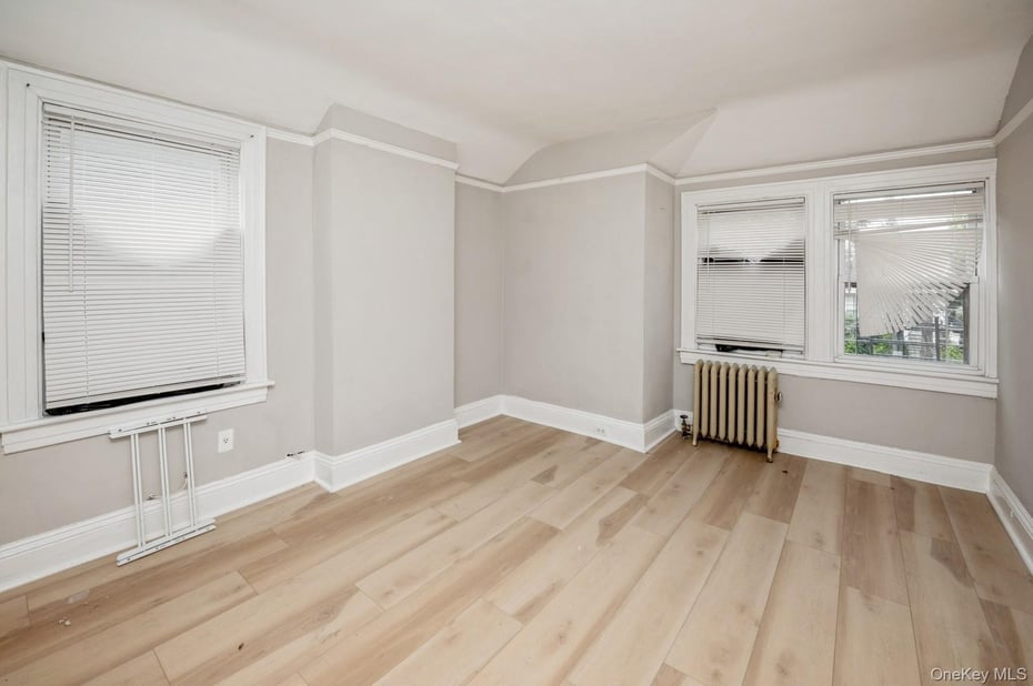 435 S Columbus Avenue Photo 10