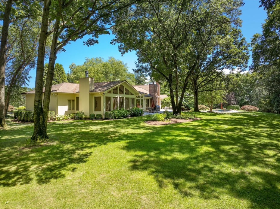 10 Old Woods Drive Photo 36