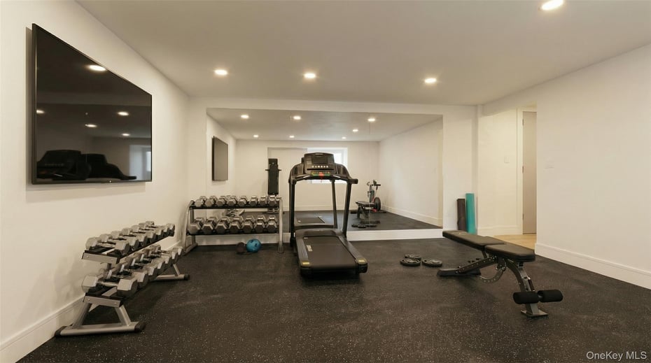 118 Soundview Avenue Photo 40