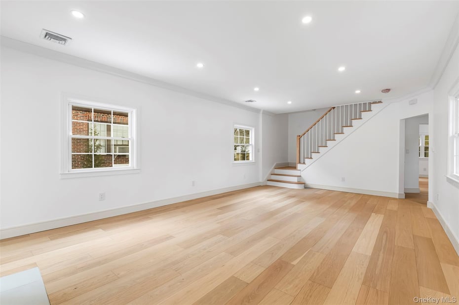 118 Soundview Avenue Photo 20