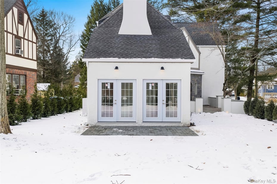 118 Soundview Avenue Photo 44