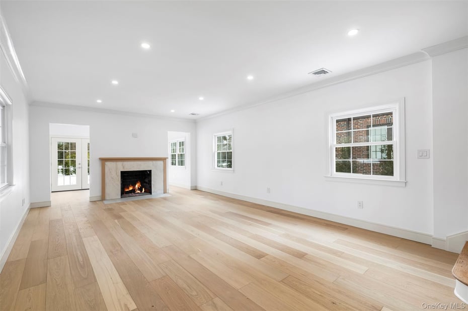 118 Soundview Avenue Photo 15