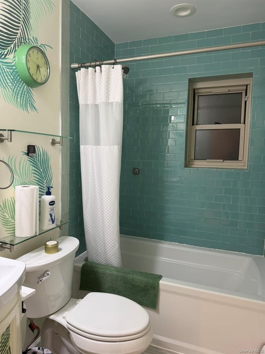 80 E Hartsdale  #621 Photo 17