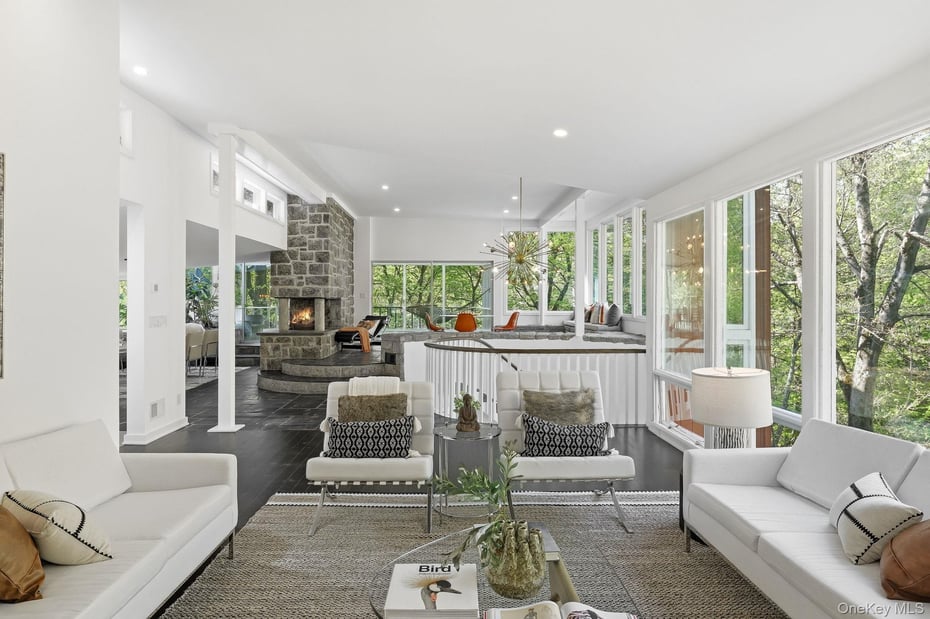 150 N Healy Avenue Photo 4