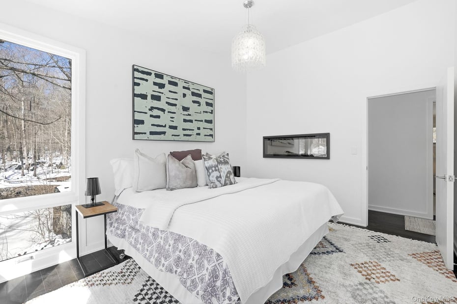 150 N Healy Avenue Photo 19