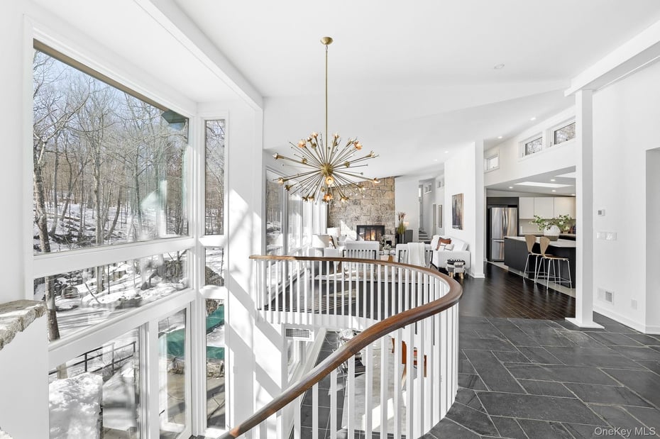 150 N Healy Avenue Photo 36